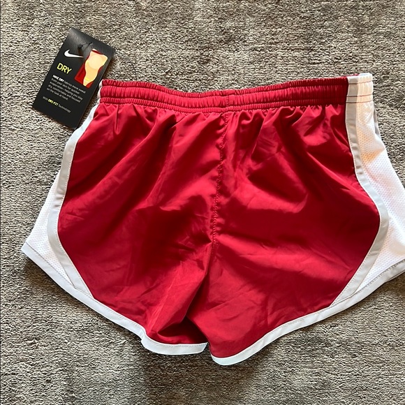 🆕 USC girls Nike Athletic Shorts - Picture 3 of 8